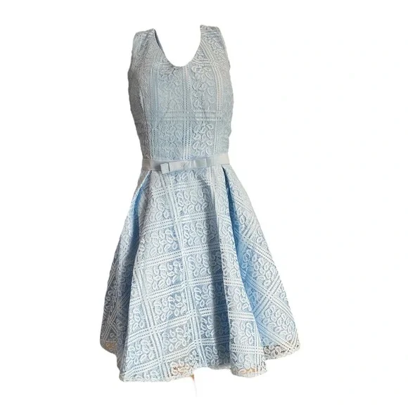 NWOT * A-line Midi Dress with Paisley Lace Design - Picture 2 of 6